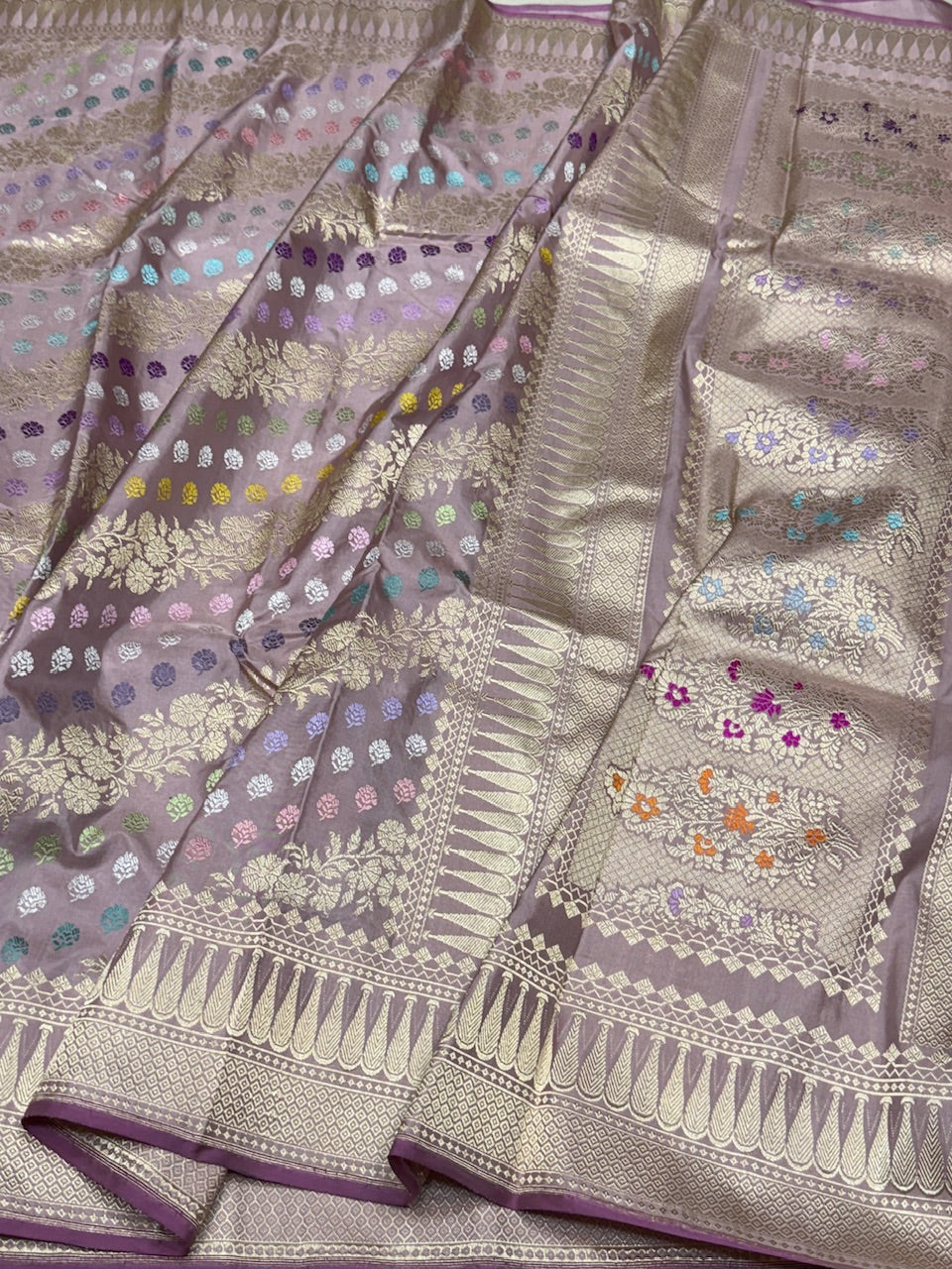 Lilac Handwoven Pure Banarasi Silk Saree