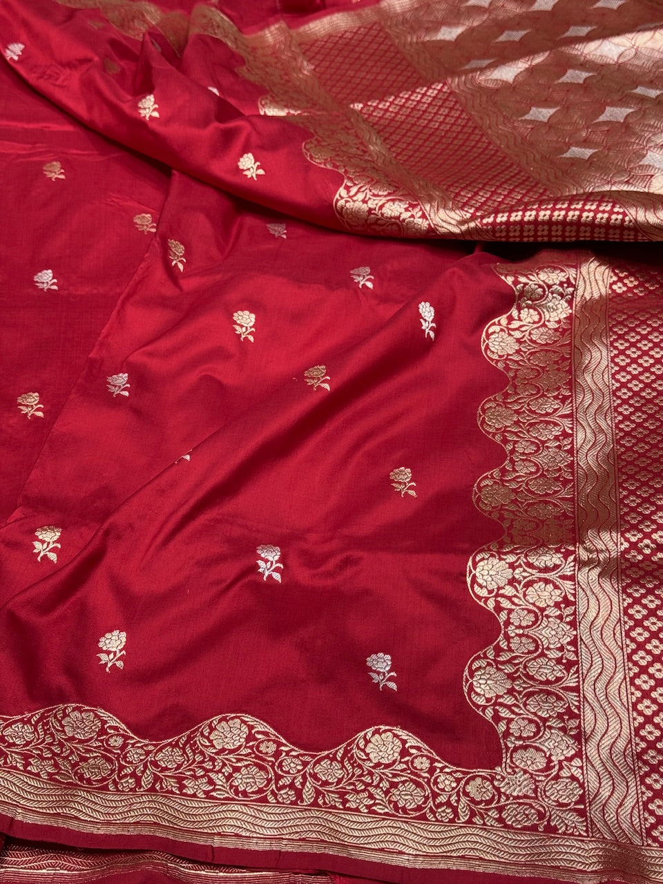 Red Handwoven Banarasi Silk Saree