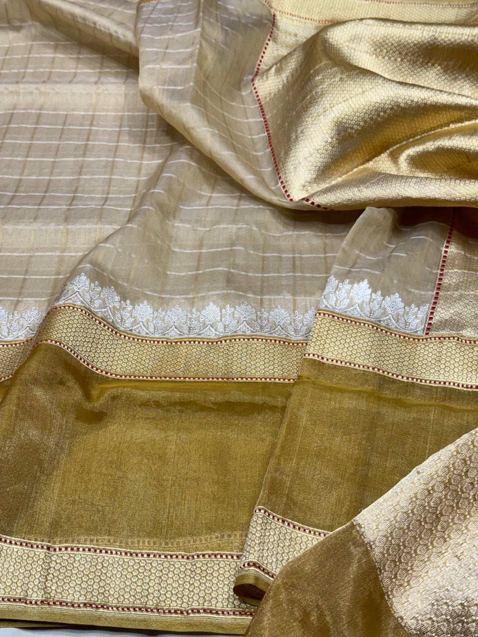 Ivory Handwoven Organza Silk Saree