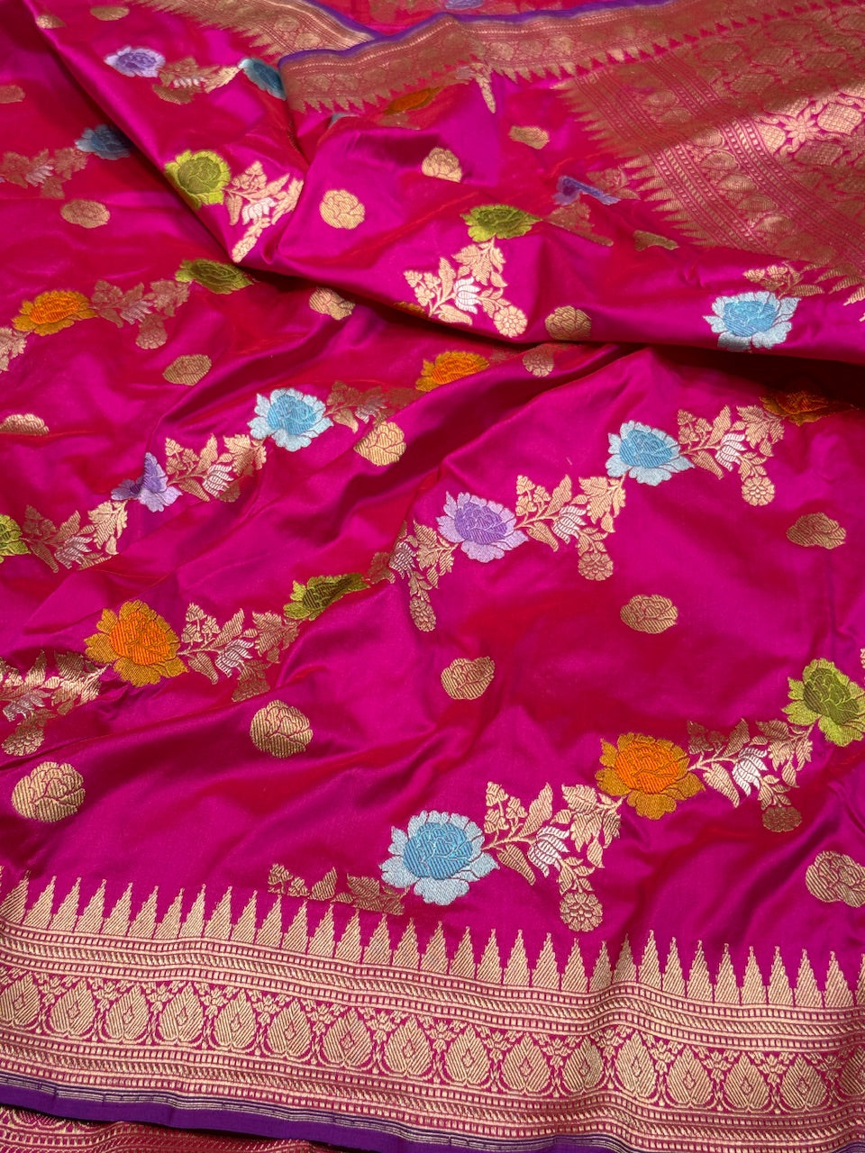Rani Pink Handwoven Pure Banarasi Silk Saree