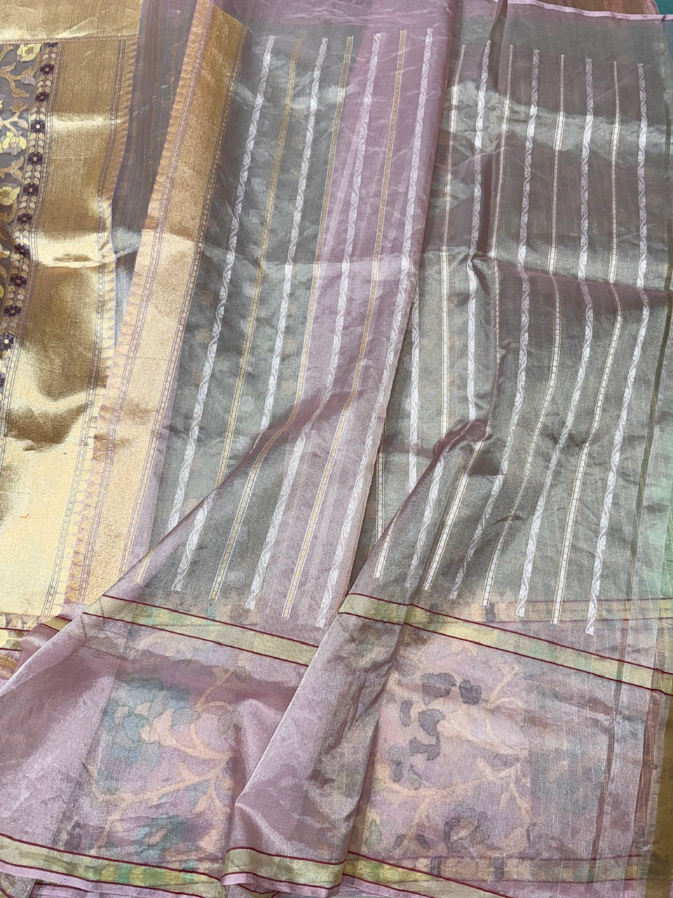 Pista Handwoven Banarasi Pure Organza Saree