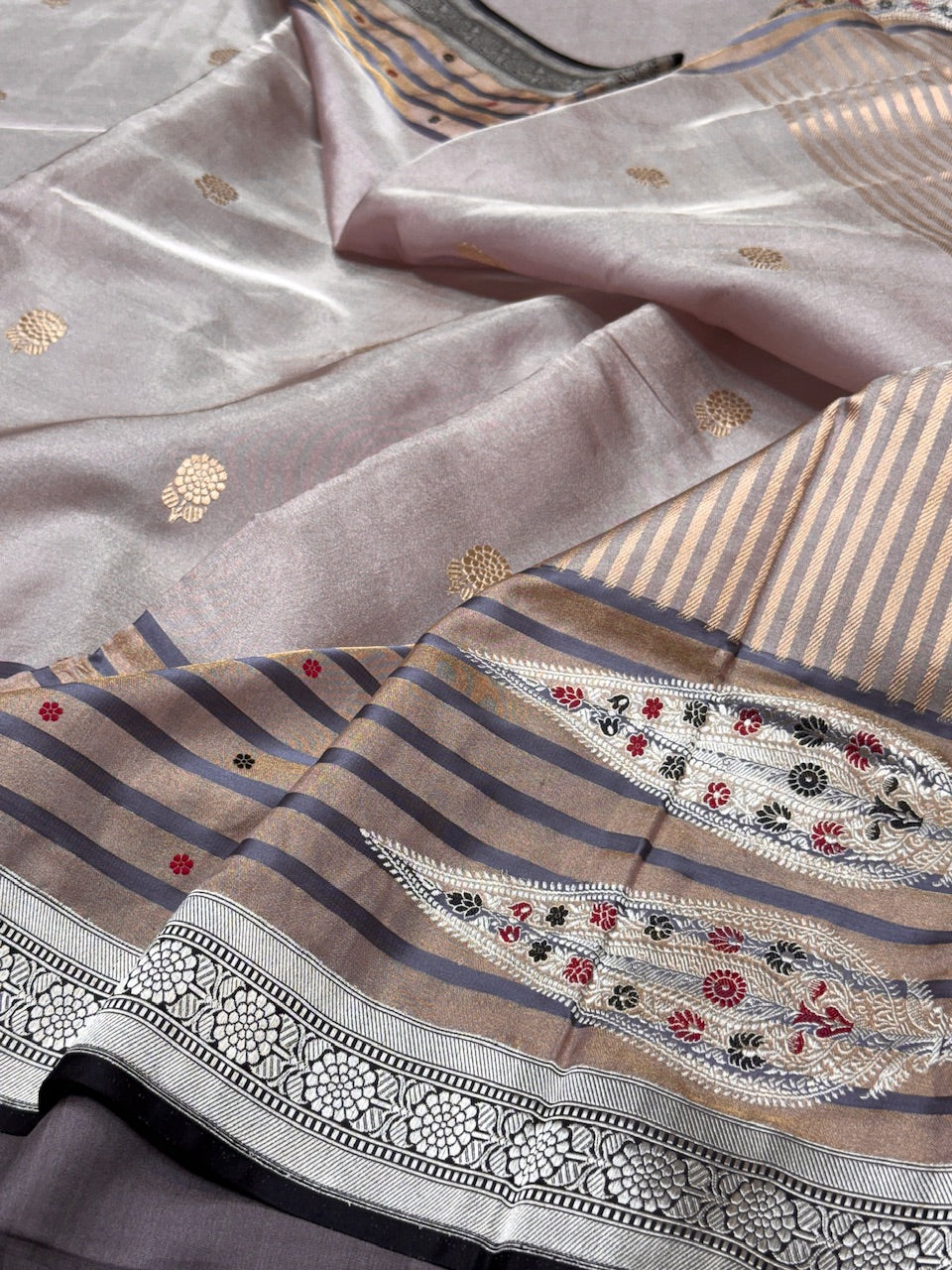 Mauve Handwoven Pure Banarasi Ektara Tissue Saree