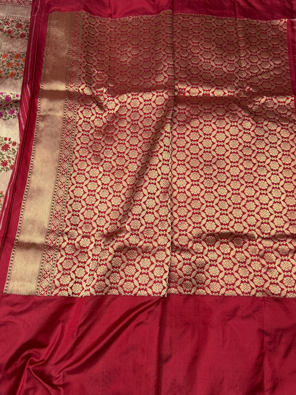 Ivory Handwoven Ektara Pure Banarasi Silk Saree