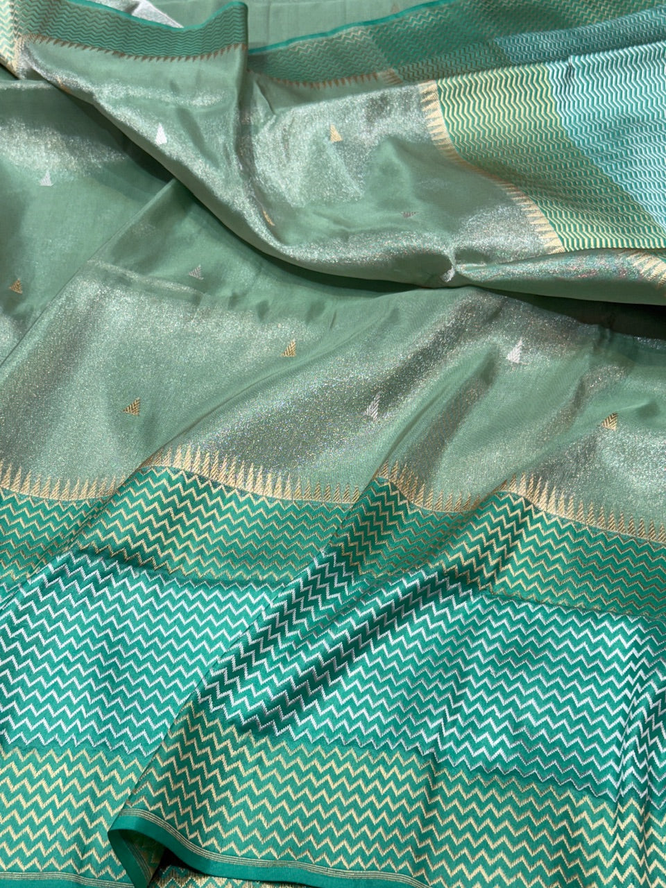Pista Handwoven Pure Banarasi Ektara Tissue Saree