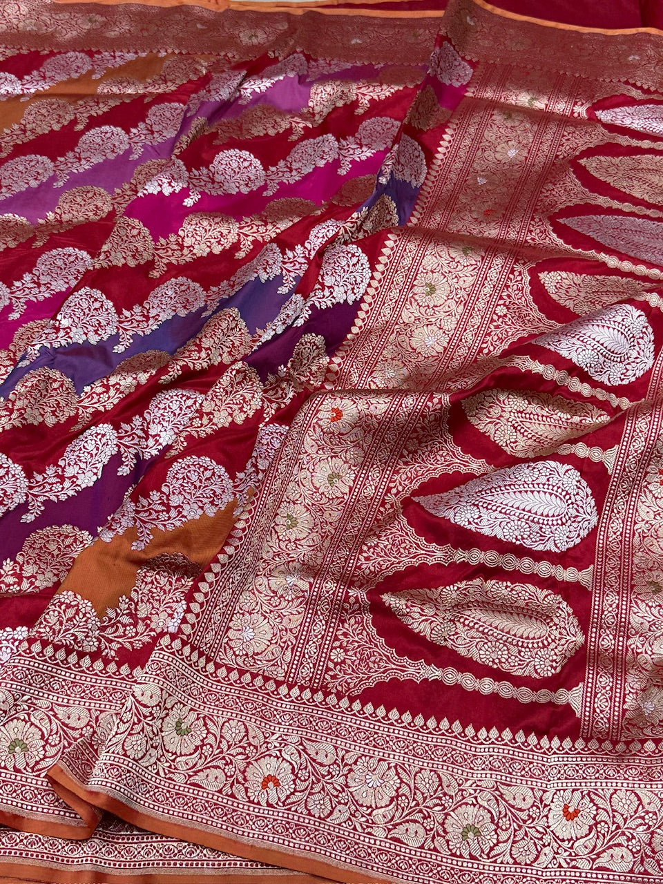 Red Rangkaat Handwoven Pure Banarasi Saree
