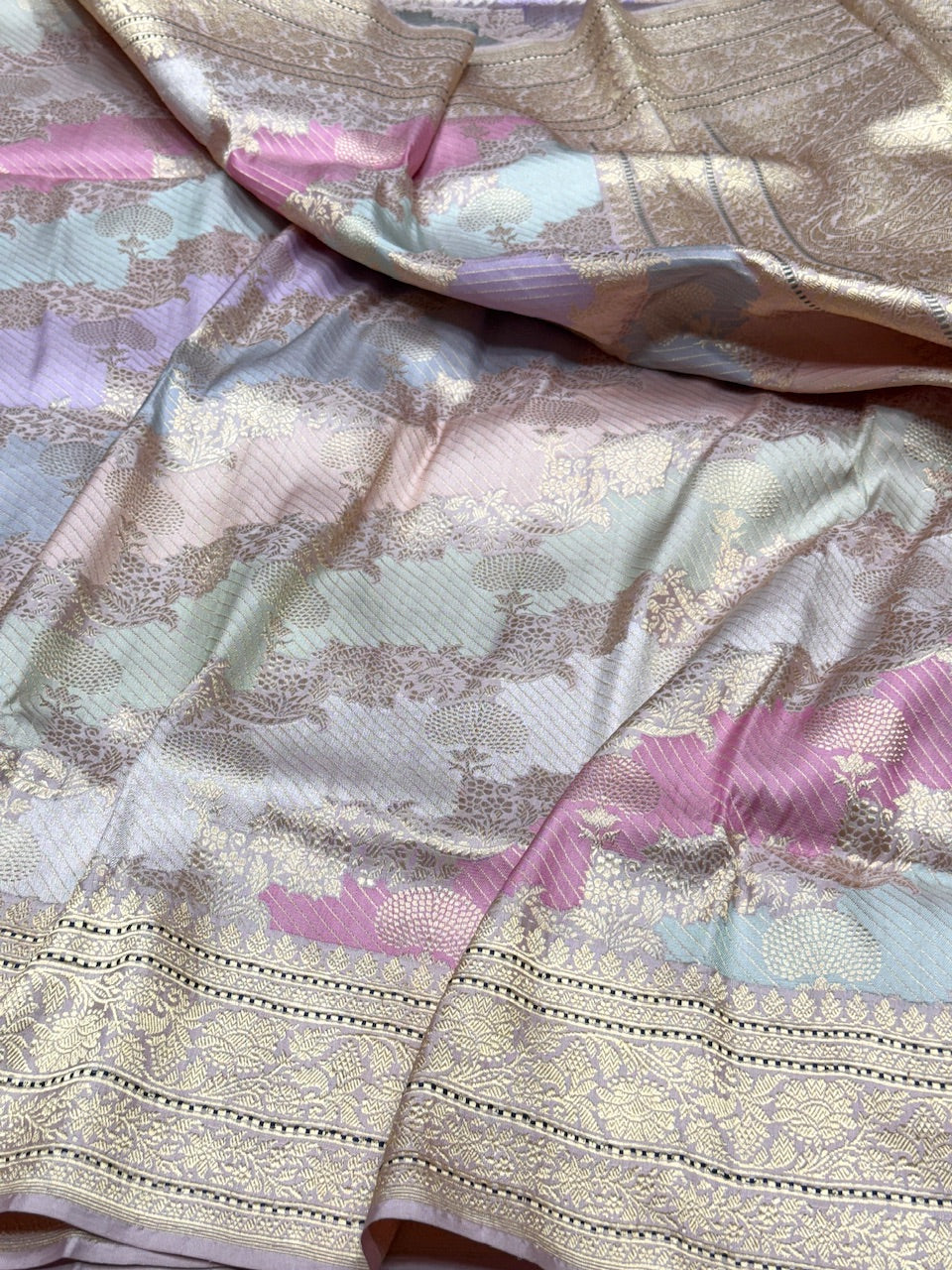 Lilac Rangkaat Handwoven Pure Banarasi Saree