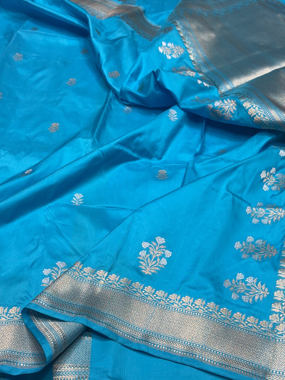 Firozi Handwoven Pure Banarasi Silk Saree