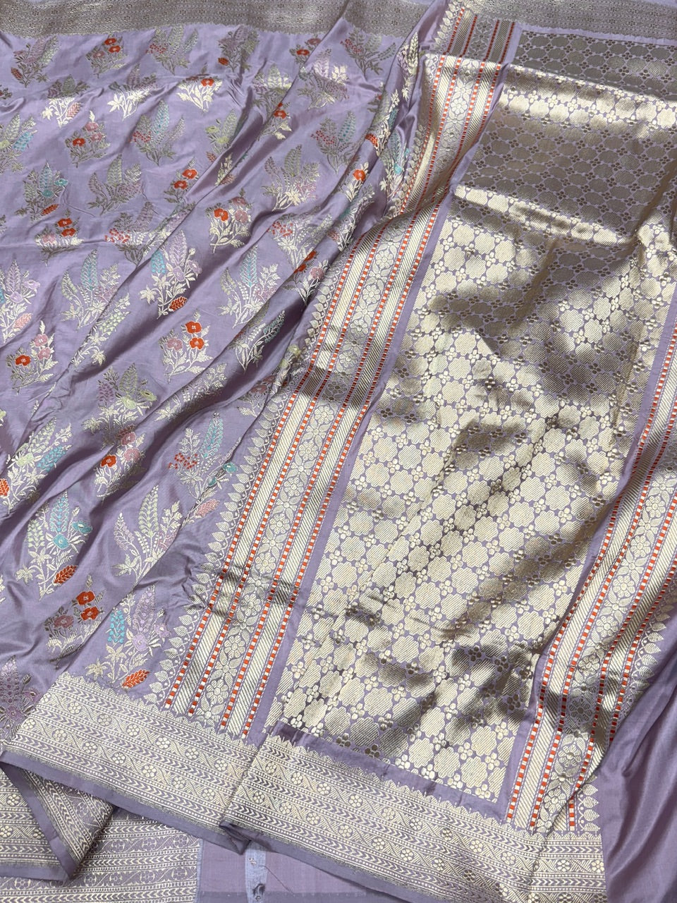 Dusty lavender Handwoven Pure Banarasi Silk Saree