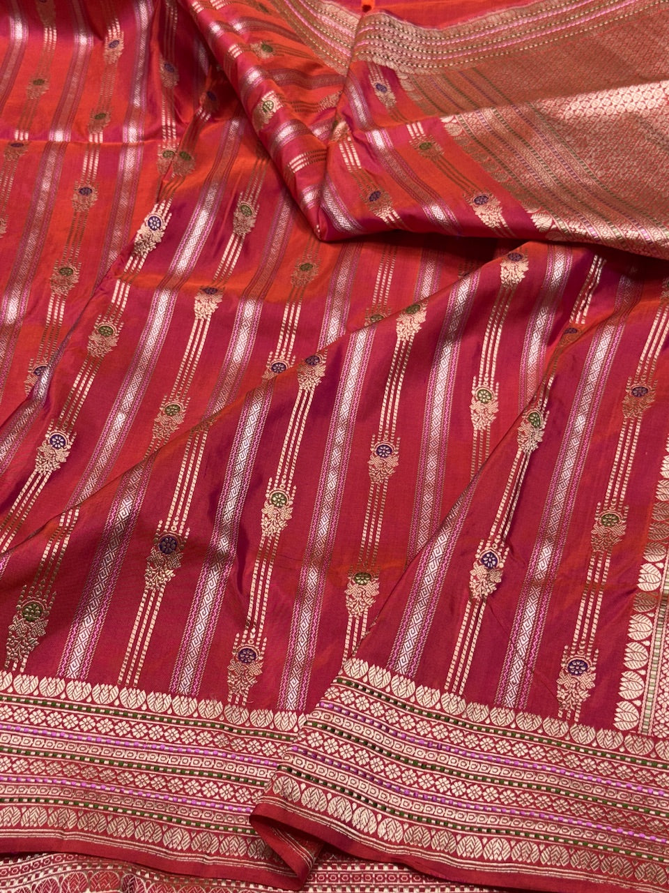 Red Handwoven Pure Banarasi Silk Saree