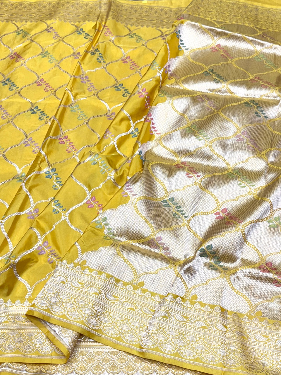 Yellow Handwoven Pure Banarasi Silk Saree