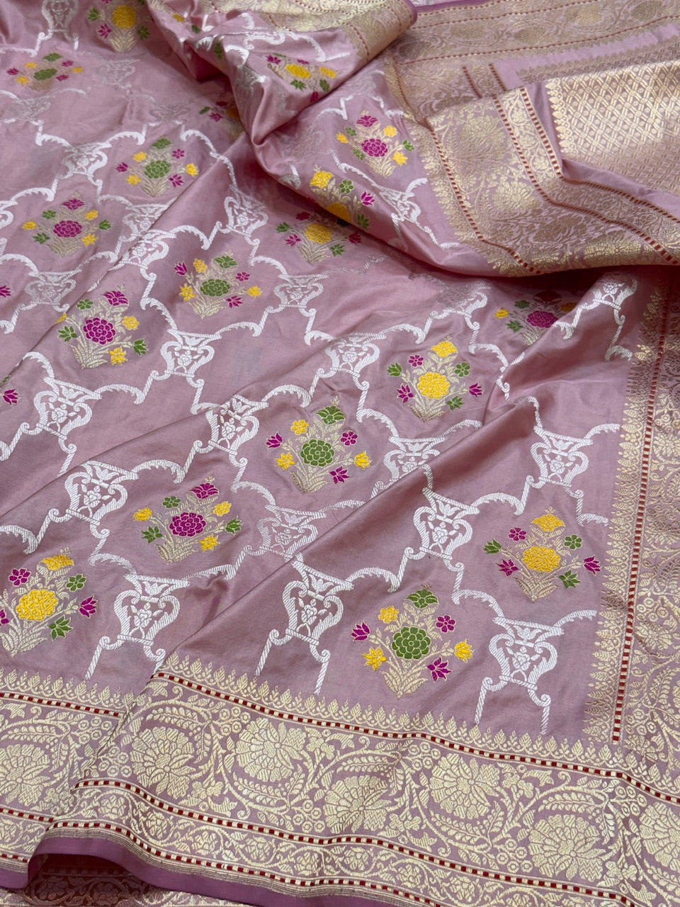 Lilac Handwoven Pure Banarasi Silk Saree