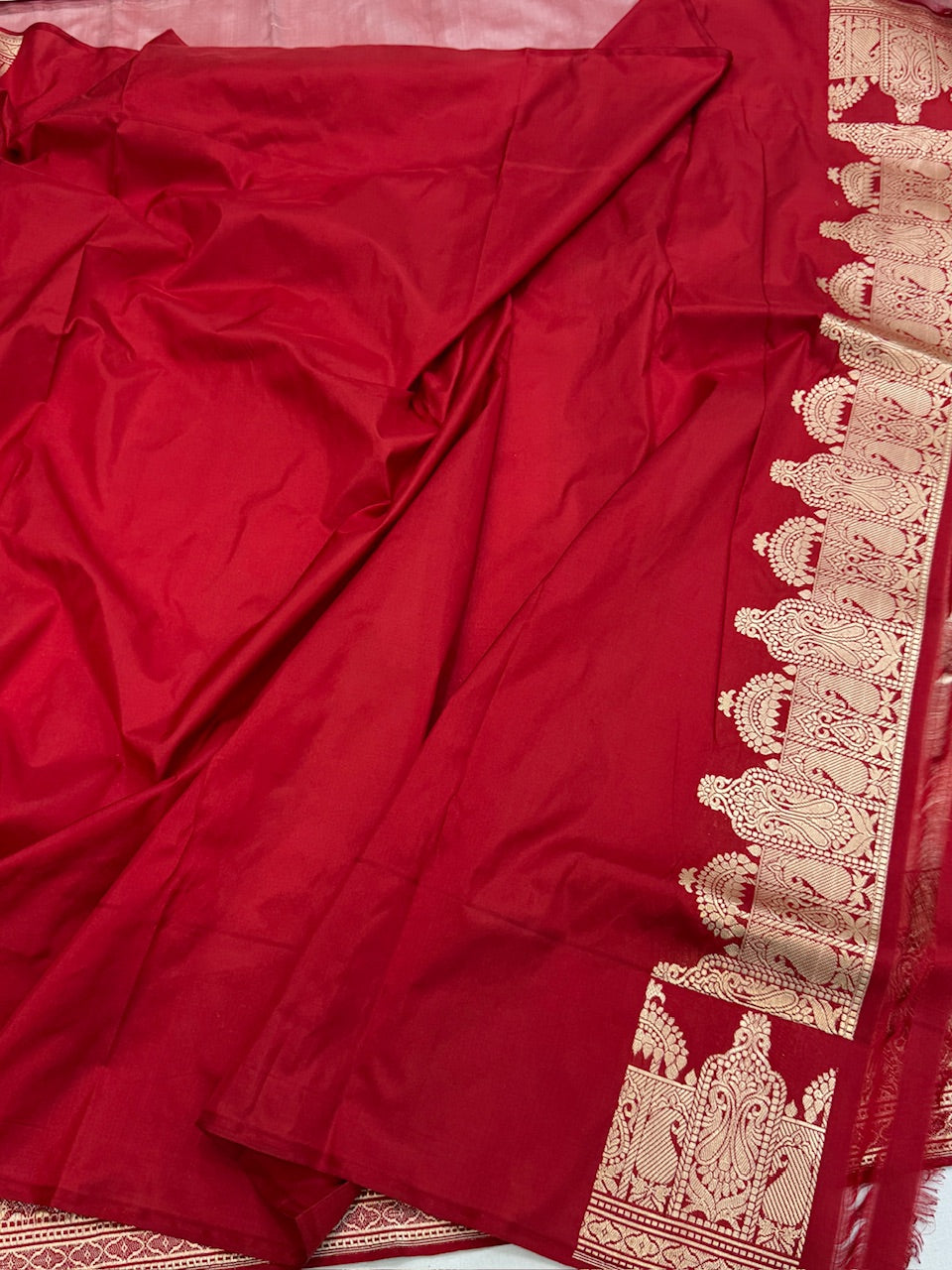 Ivory Handwoven Pure Banarasi Brocade Silk Saree