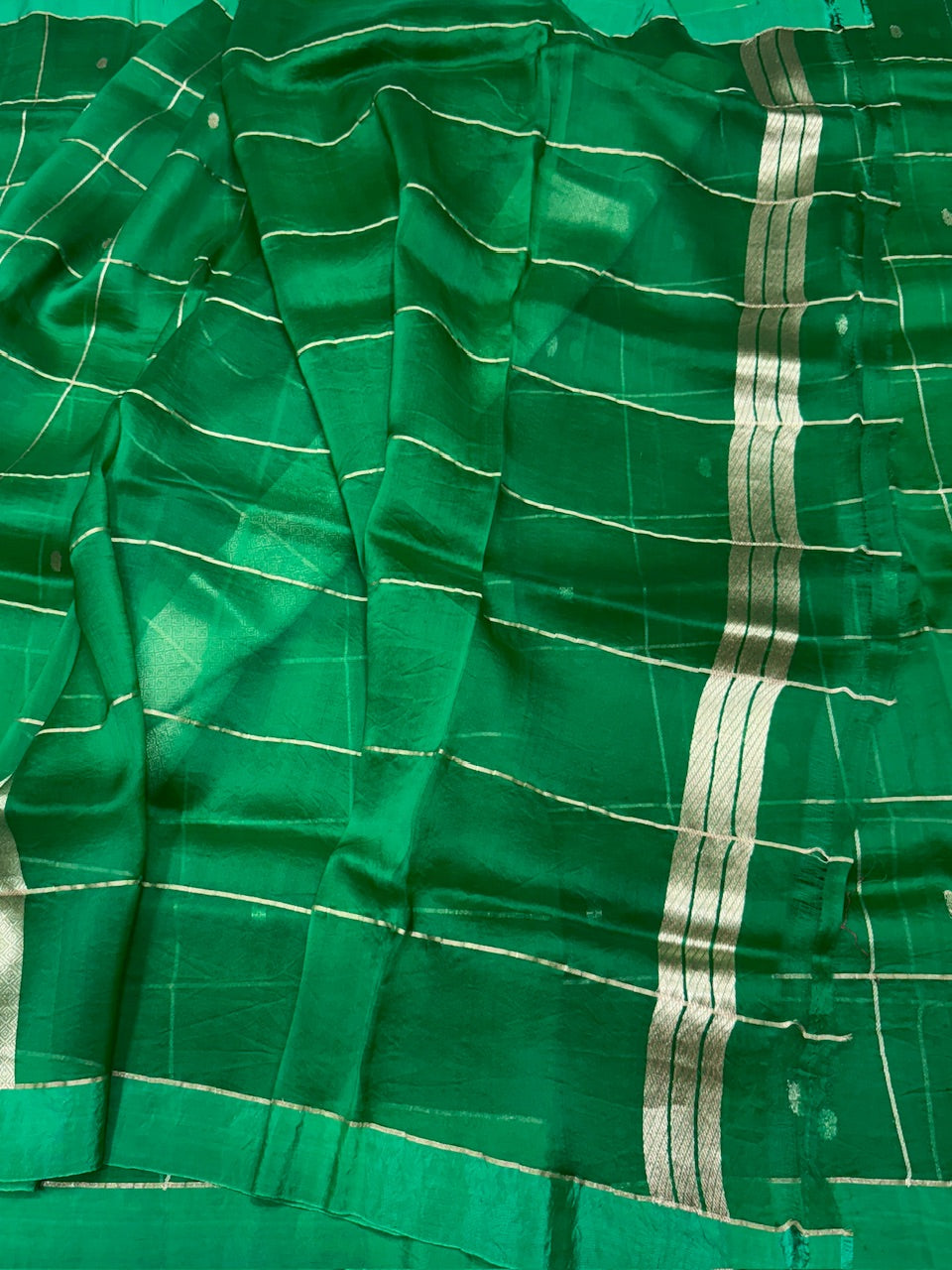 Green Handwoven Pure Banarasi Organza Silk Saree