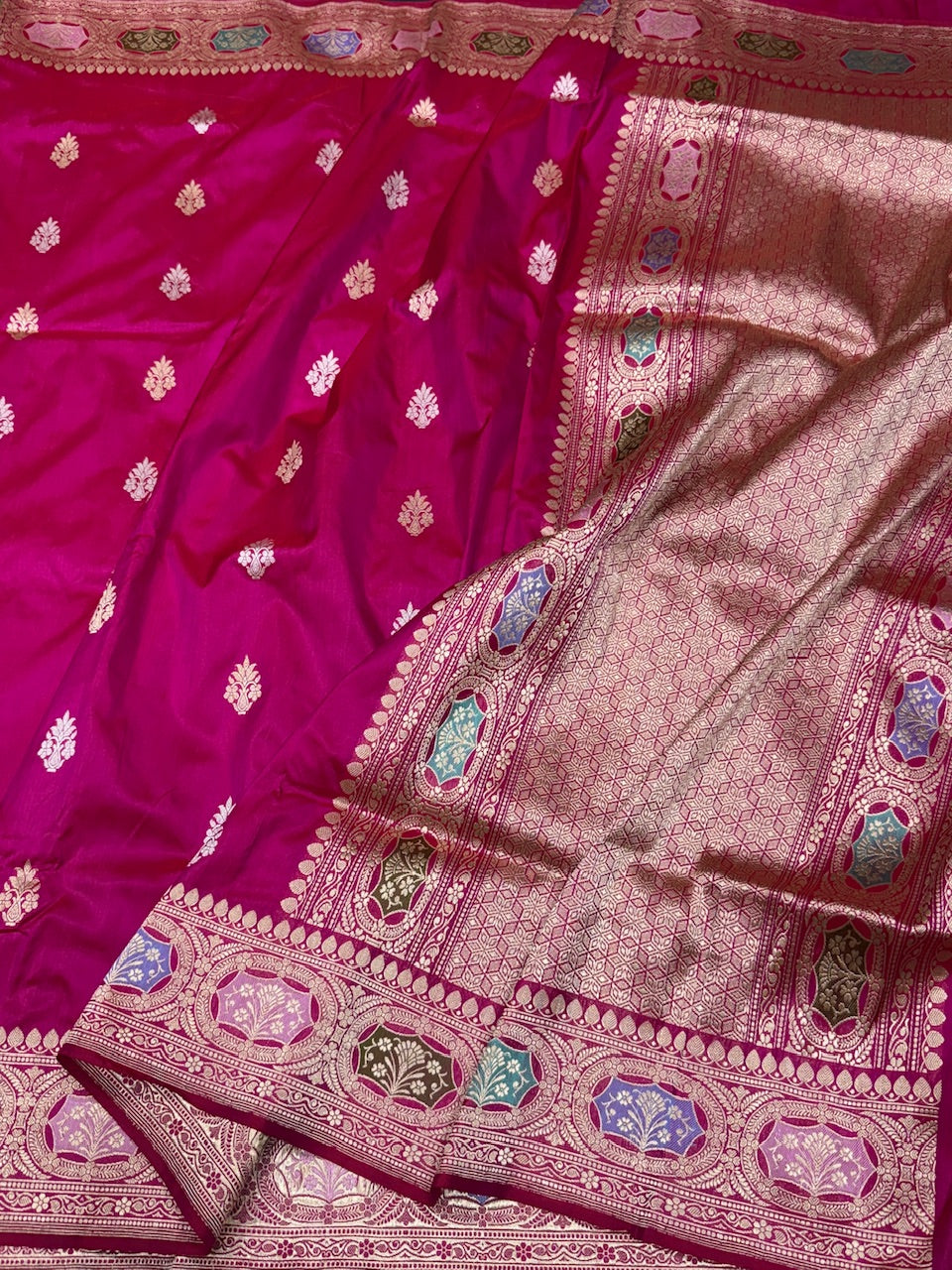 Rani Pink Handwoven Pure Banarasi Silk Saree