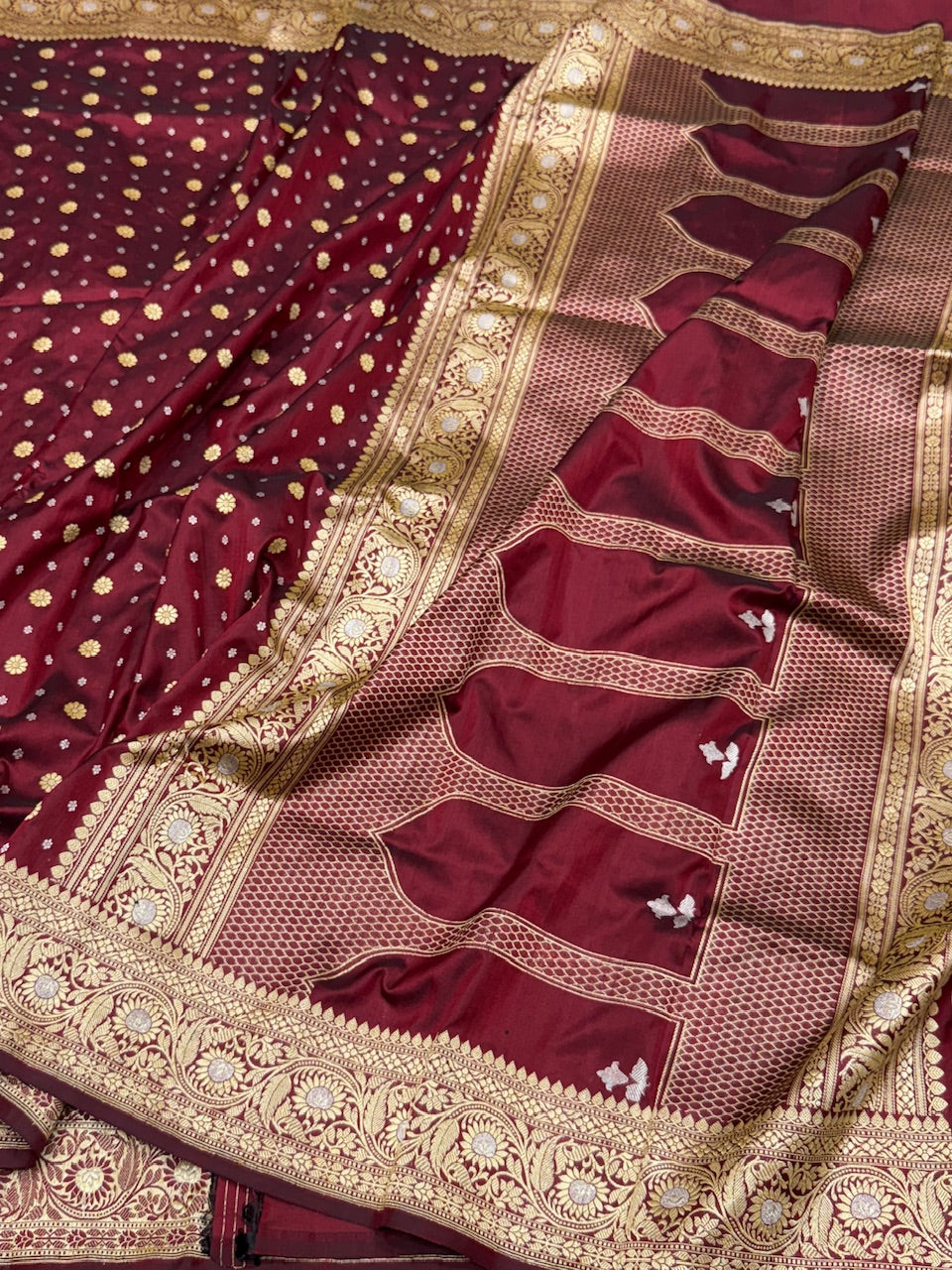 Maroon Handwoven Pure Banarasi Silk Saree