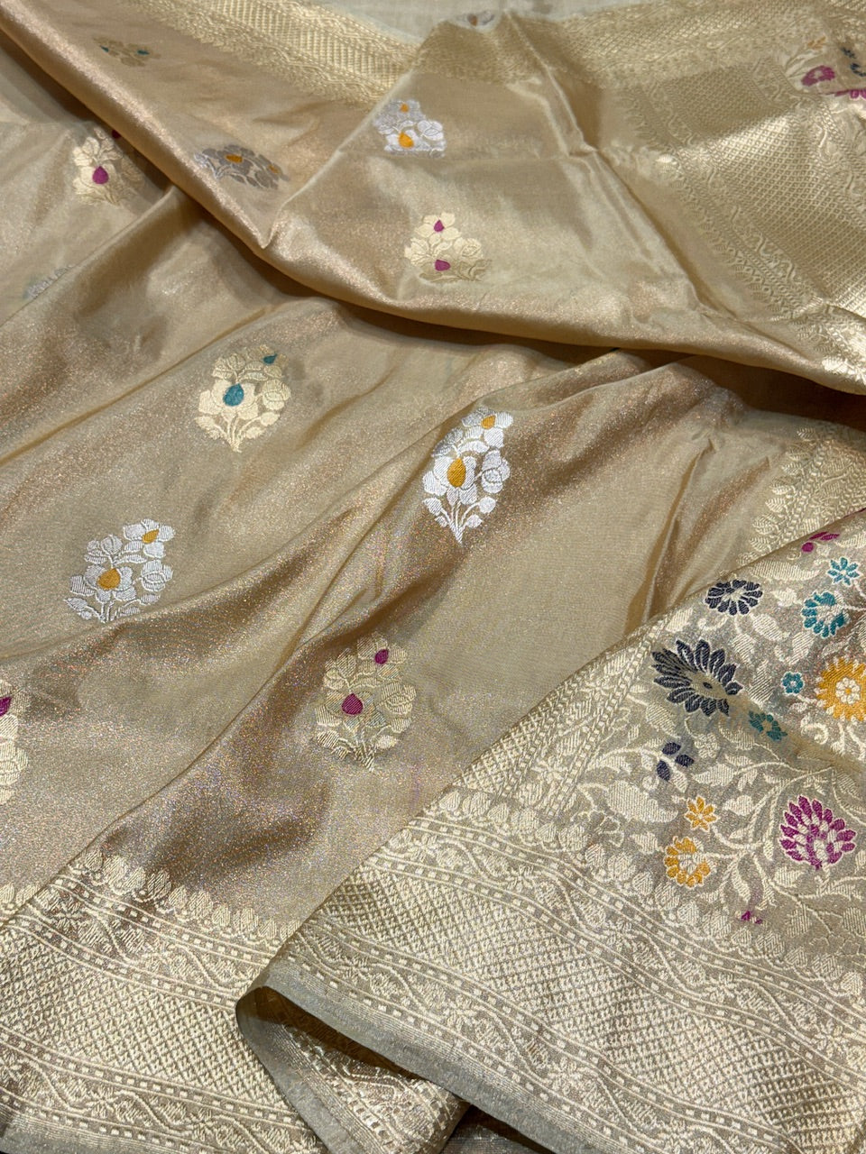 Gold Handwoven Banarasi Pure Tissue Saree