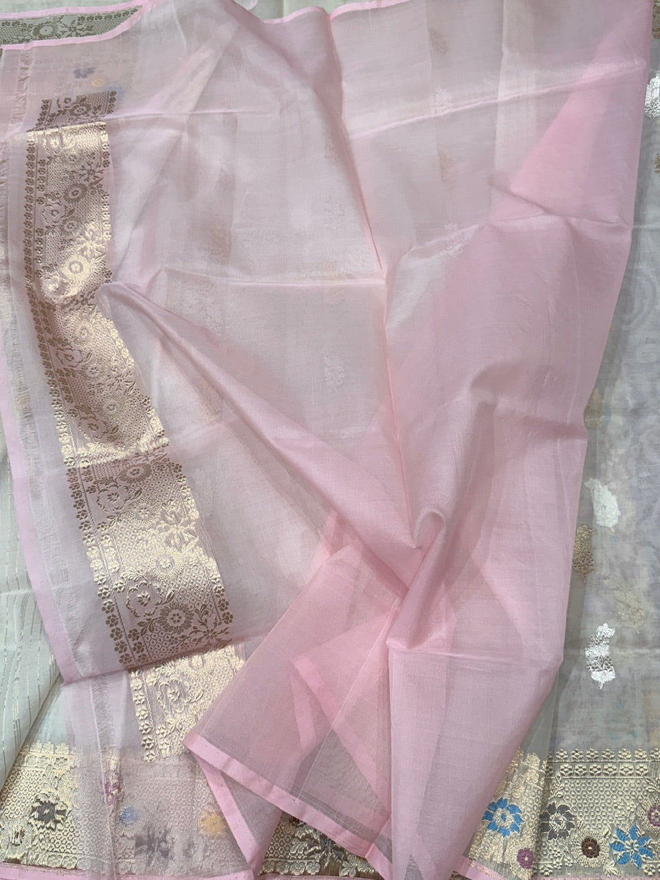 Handwoven Pure Organza Saree