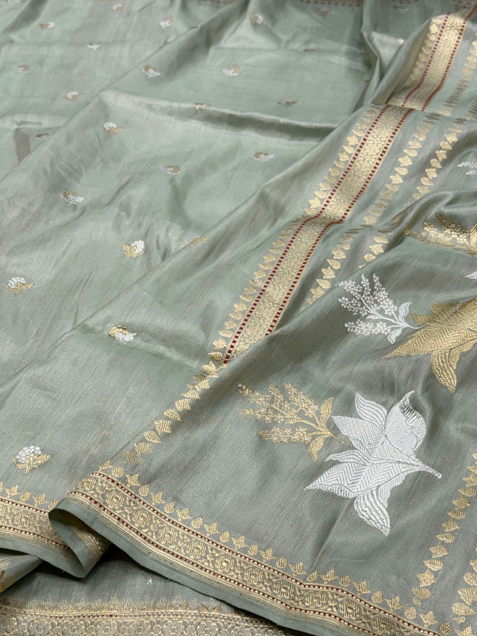 Olive Green Handwoven Pure Ektara Tissue Saree