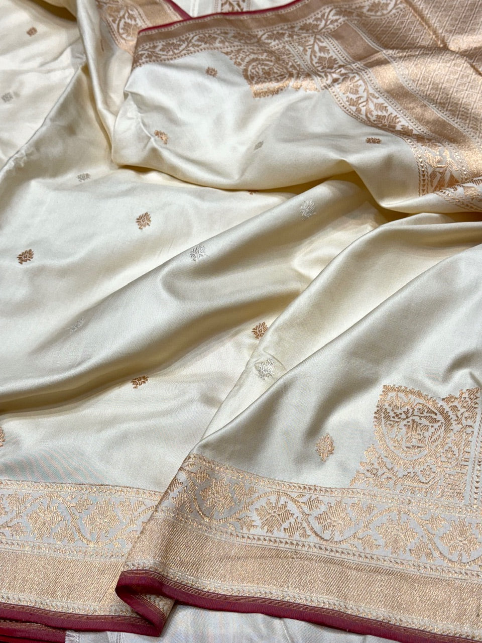 Ivory Handwoven Pure Silk Banarasi Ektara Saree