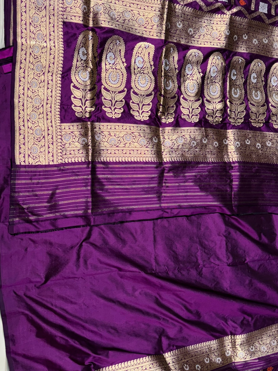 Magenta Handwoven Banarasi Silk Saree