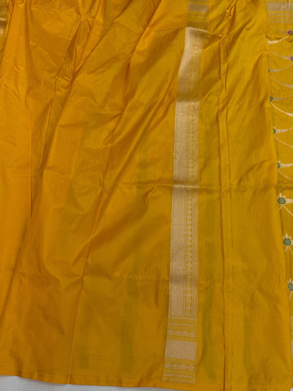 Yellow Banarasi Minakari Pure Katan Silk Saree | Pure Silk | Minakari Work | Cutwork Technique | Banarasi Katan Silk Saree
