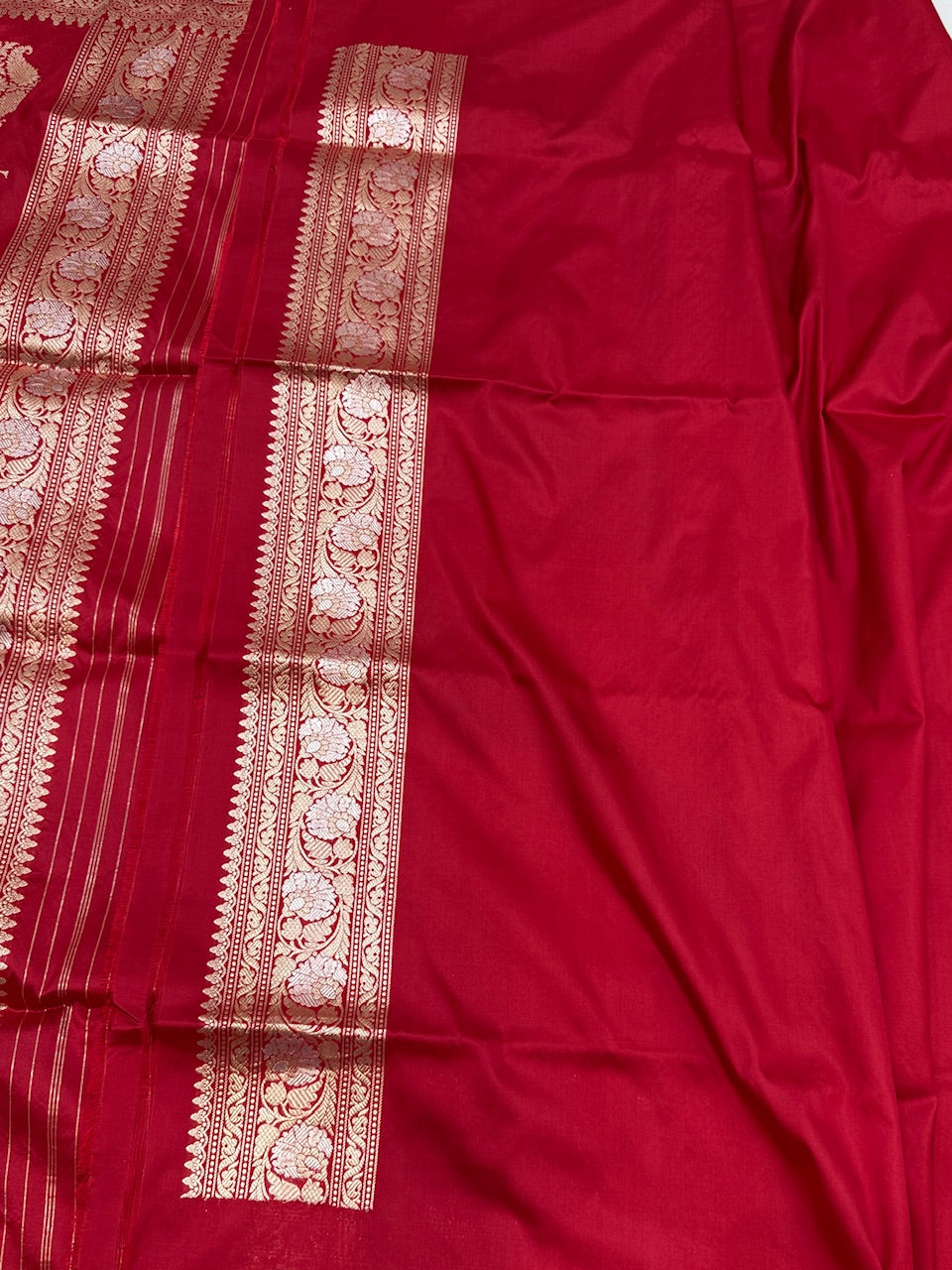 Red Rangkaat Handwoven Pure Banarasi Saree