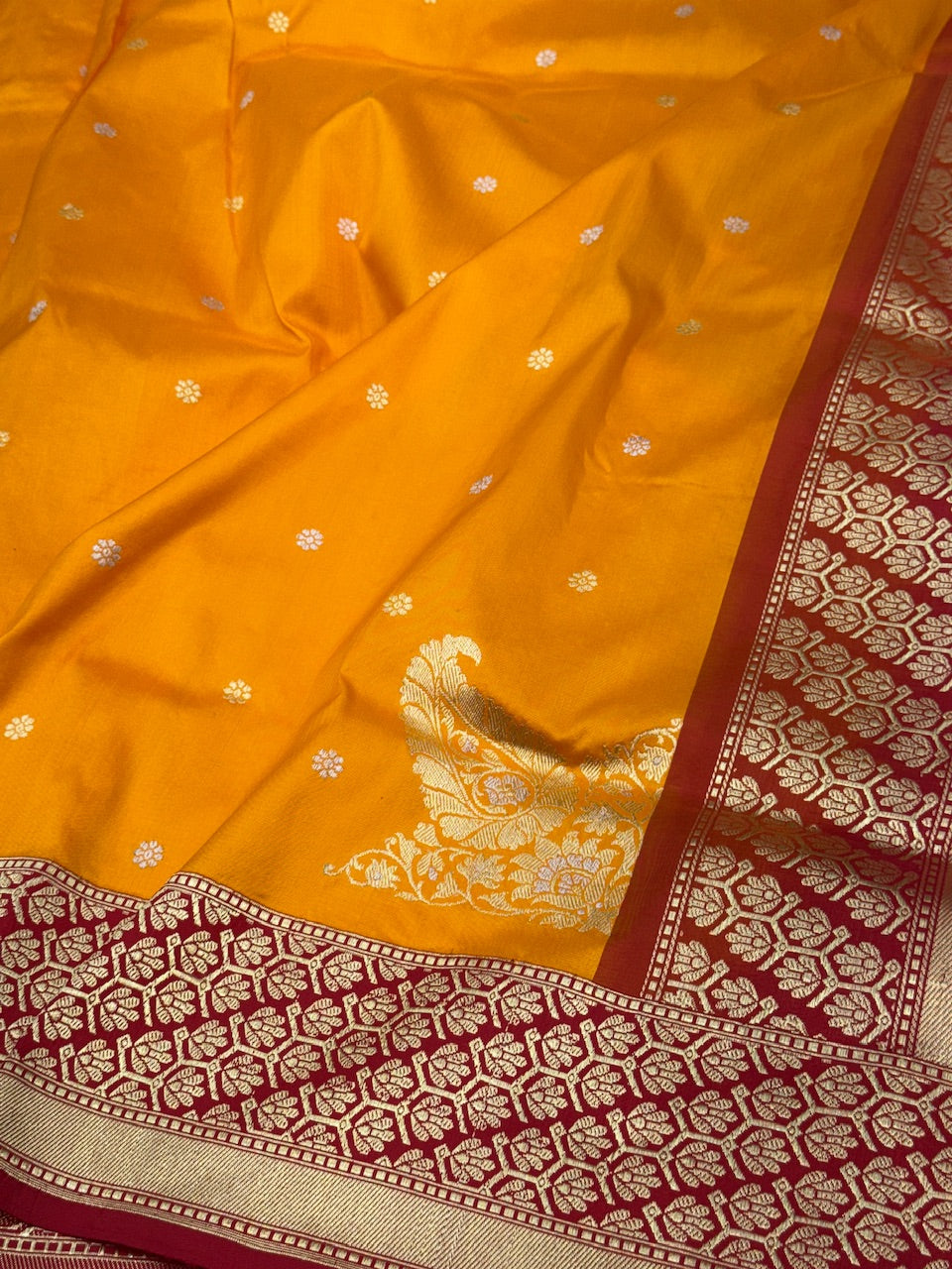 Yellow Handwoven Pure Banarasi Rangkaat Silk Saree
