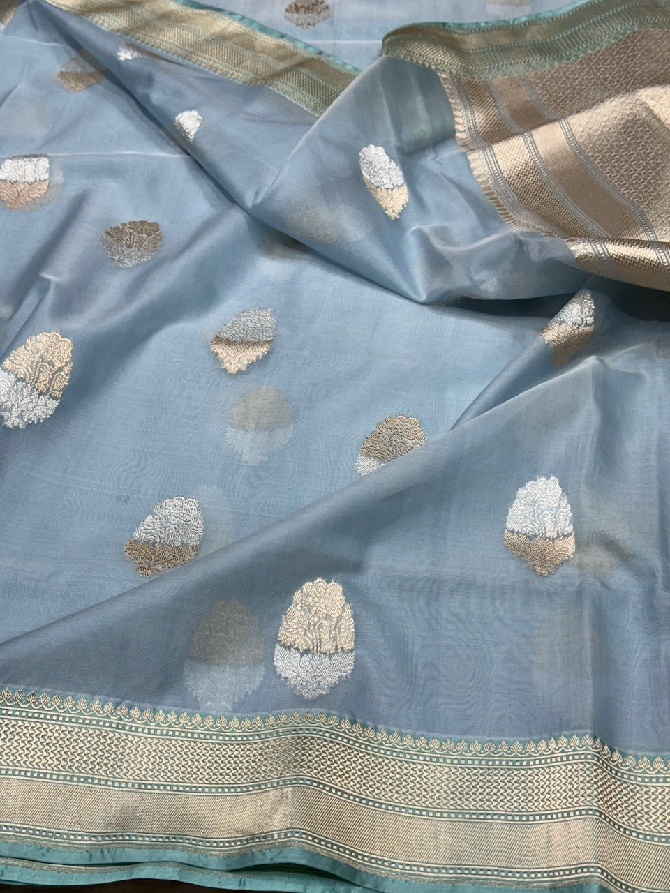 Aish Grey Handwoven Organza Saree