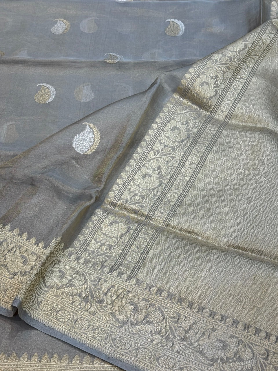 Grey Handwoven Pure Banarasi Tissue Saree