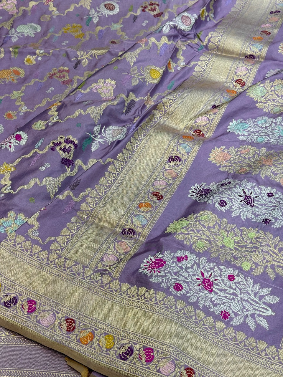 Lavender Handwoven Banarasi Pure Silk Saree