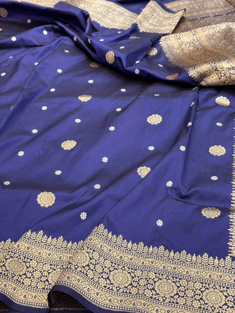 Handwoven Vintage Pure Silk Saree