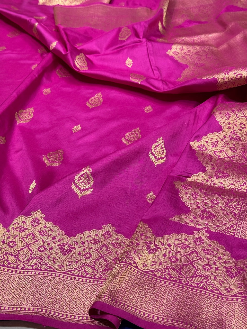 Magenta Pink Handwoven Banarasi Silk Saree