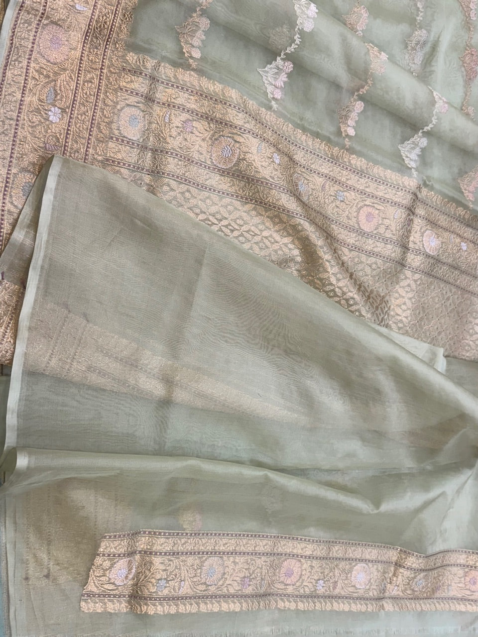 Pista Handwoven Pure Organza Saree