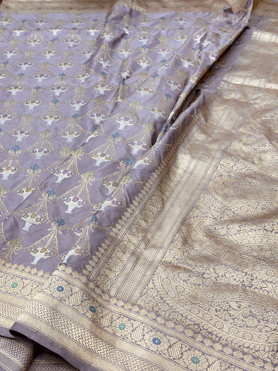 Mauve Handwoven Pure Banarasi Silk Saree