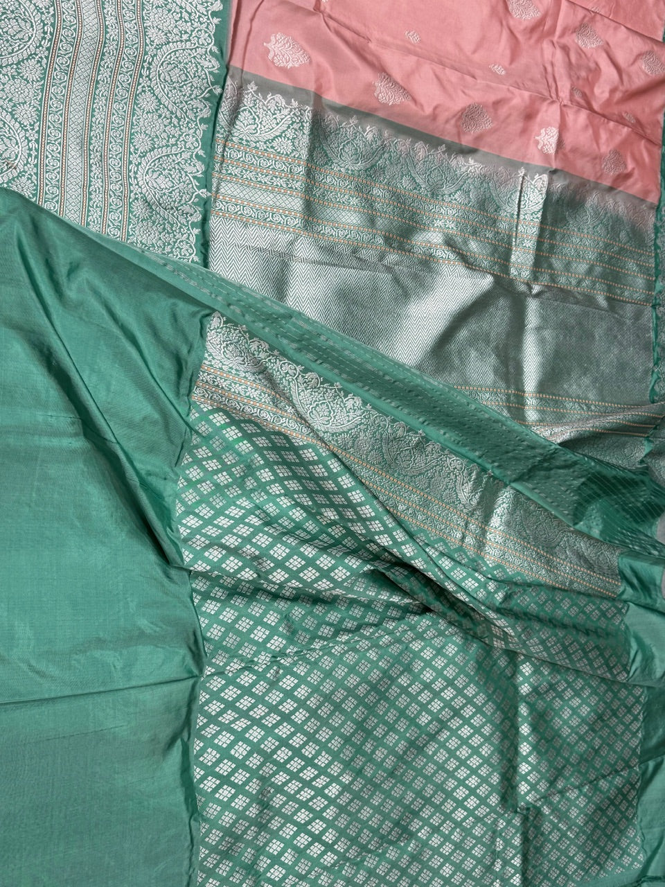 Peach Ektara Silk Handwoven Saree