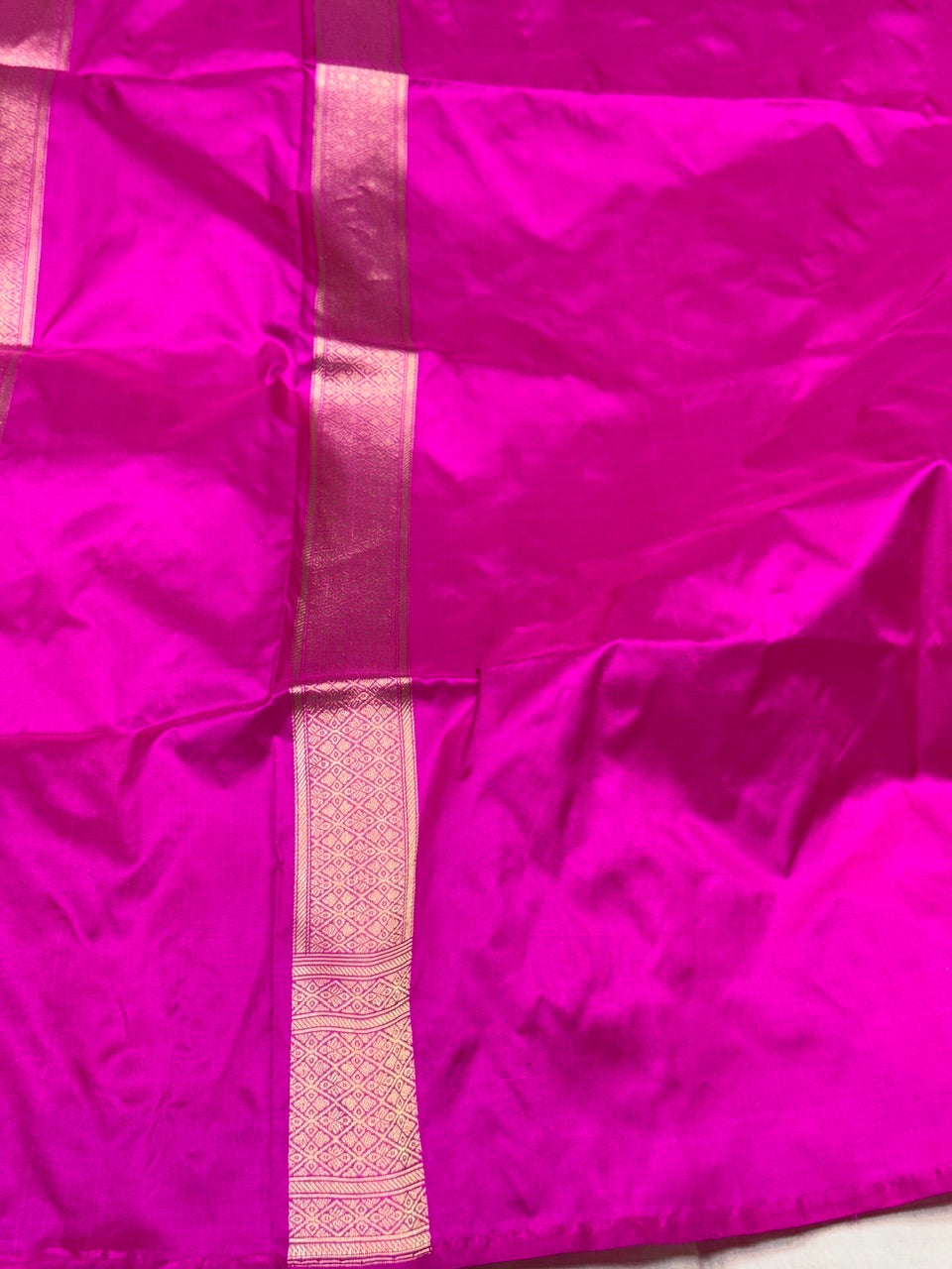 Rani Pink Handwoven Pure Banarasi Silk Saree