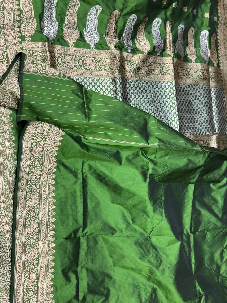 Parrot Green Handwoven Pure Silk Saree